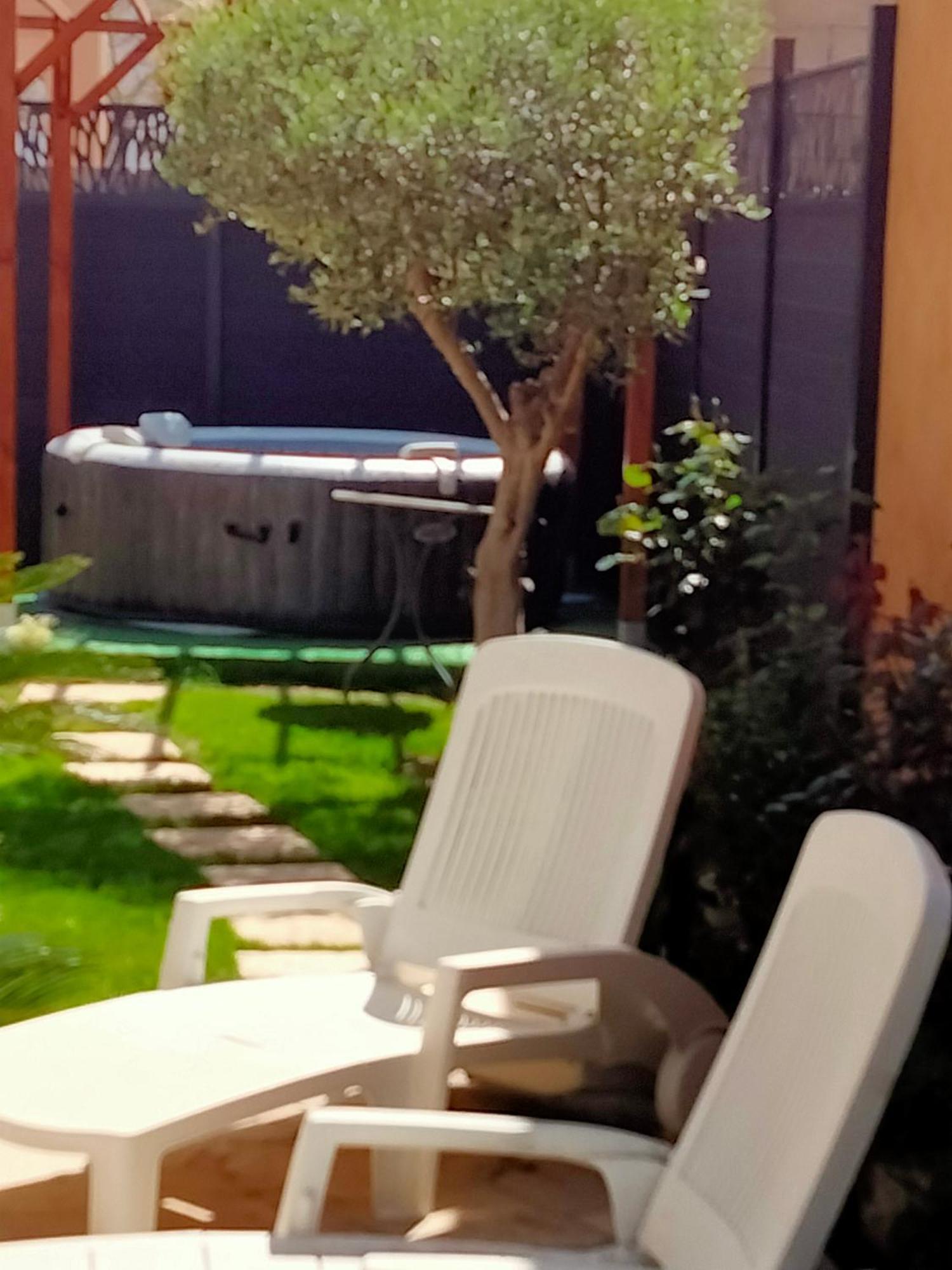 Maison 4 A 6 Pers Quartier Calme Tout Confort إج مورت المظهر الخارجي الصورة